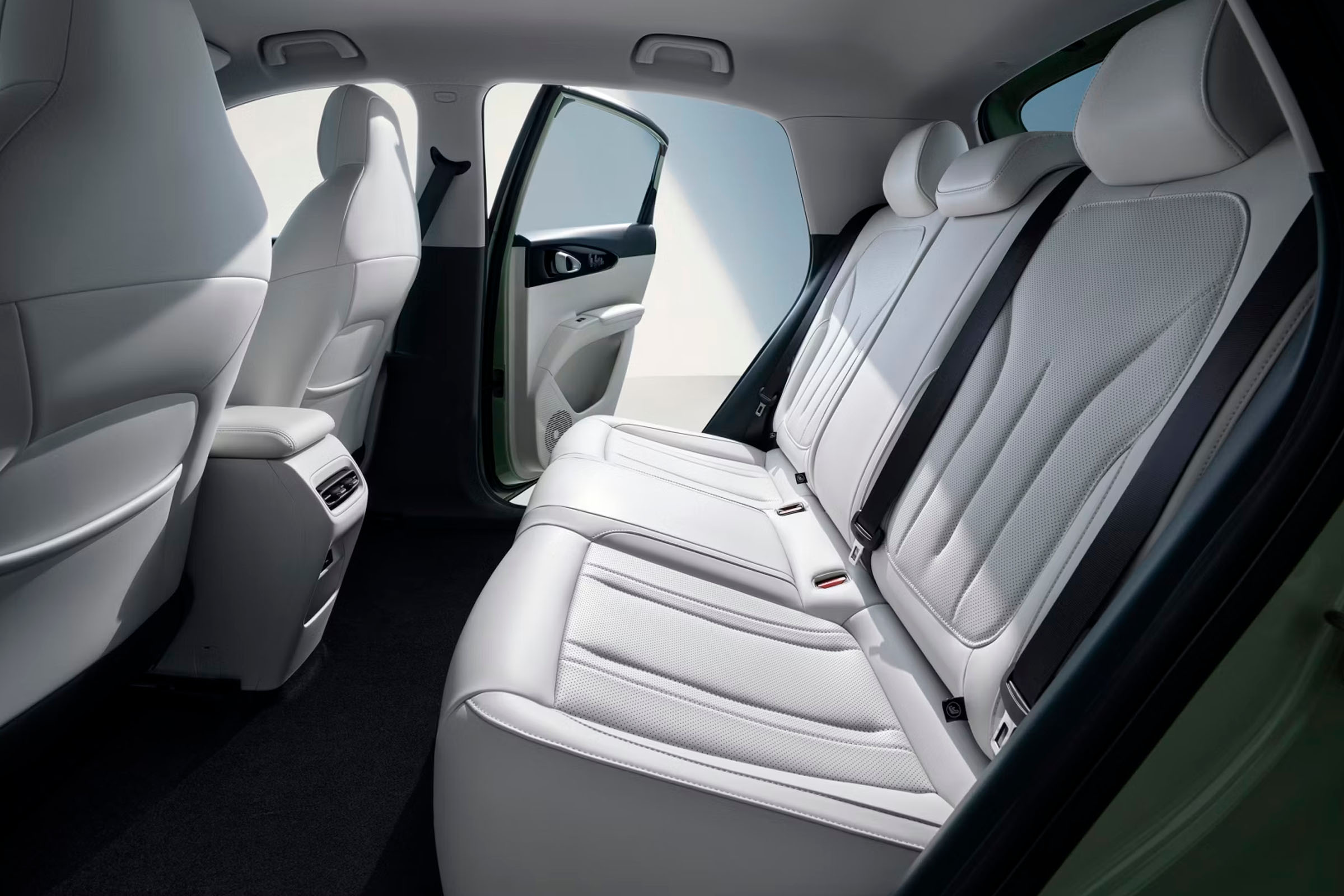 Geely EX2 - Image 5