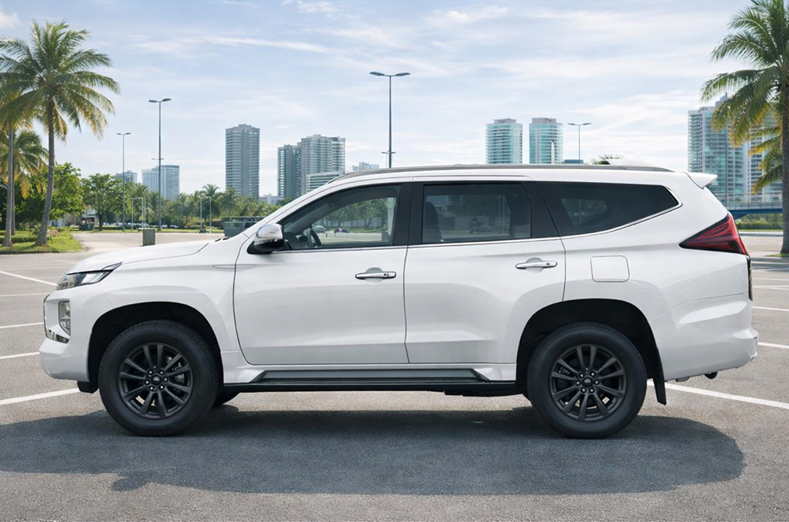Mitsubishi Montero Sport - Image 2