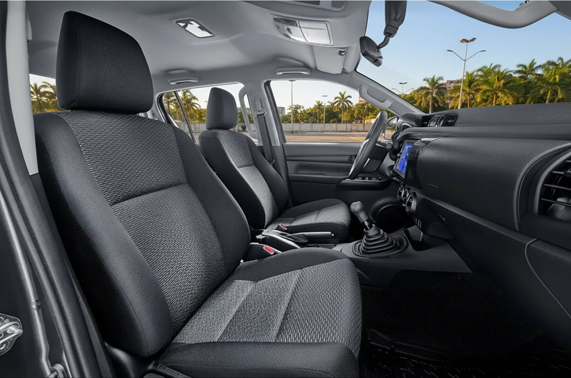 Toyota Hilux - Image 6