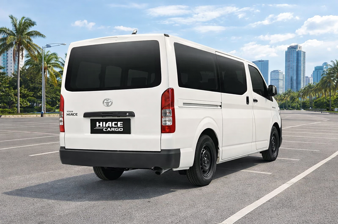 Toyota Hiace - Image 4