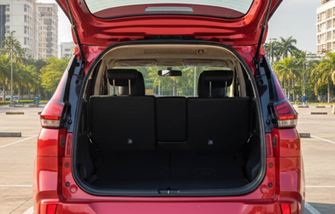 Nissan Livina - Image 6