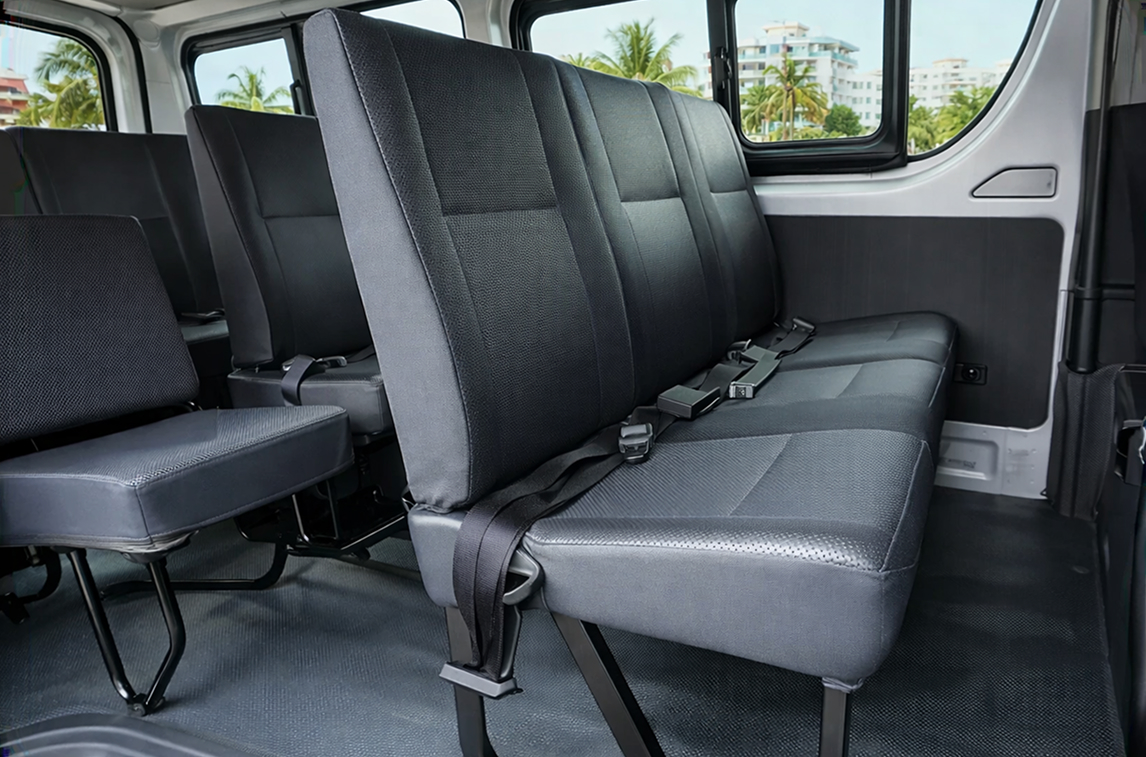 Toyota Hiace - Image 7