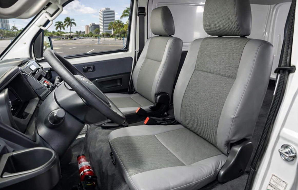 Toyota Lite Ace - Image 8