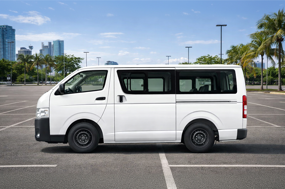 Toyota Hiace - Image 3