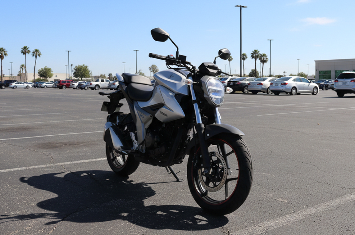 Suzuki Gixxer - Image 3